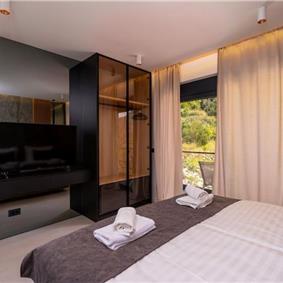 4 bedroom villa with pool in Dubrovnik region, sleeps 8 